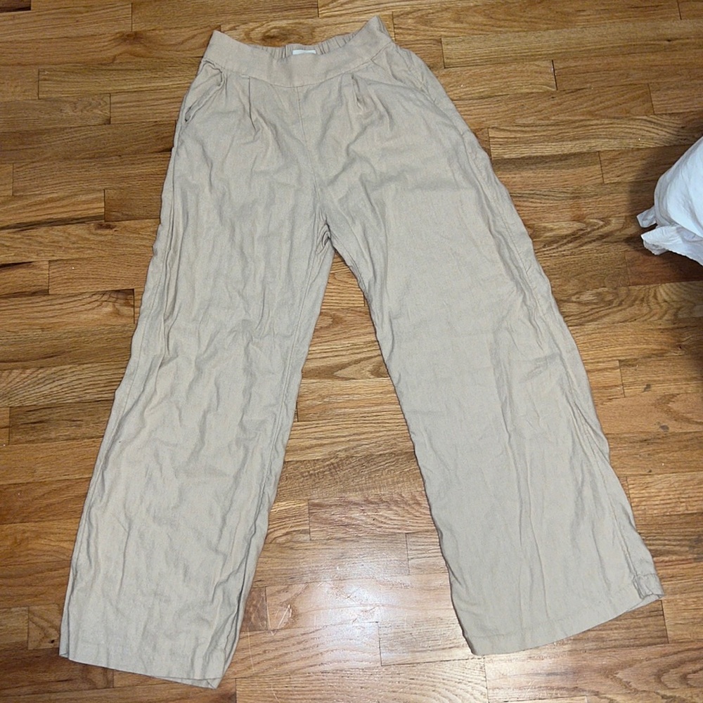Cream colored cotton work pant from Abercrombie and Fitch